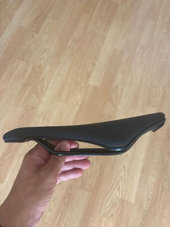 Brugt Prologo Saddle agx T4 2026 bike — billede 2 af 4