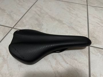 Tweedehands Bontrager Arvada Comp Saddle Saddles & Seatposts
