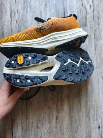 Gebrauchtes New Balance Sneaker Trekkingschuhe Gr.40, 5 bike — Bild 4 von 7