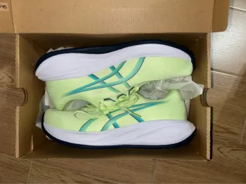 Gebrauchtes Asics Gel Cumulus 28 bike — Bild 3 von 4