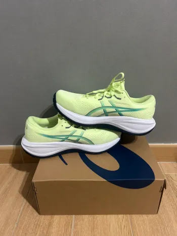 Używany Asics Gel Cumulus 28 bike