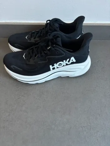 Hoka Clifton 10 bike d'occasion — image 2 sur 6