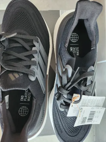 Gebrauchtes Adidas Ultraboost Light bike — Bild 3 von 11