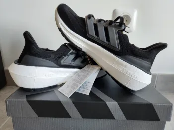 Używany Adidas Ultraboost Light bike