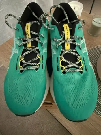 Used Asics Novablast 5 bike — image 6 of 8