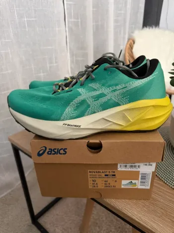 Used Asics Novablast 5 bike — image 2 of 8