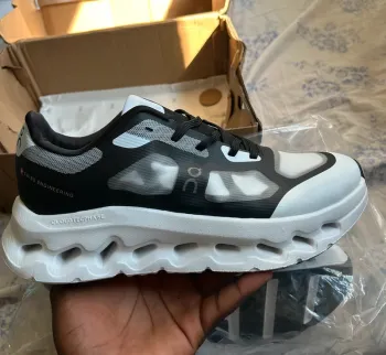 Gebrauchtes On Running shoes bike — Bild 3 von 5