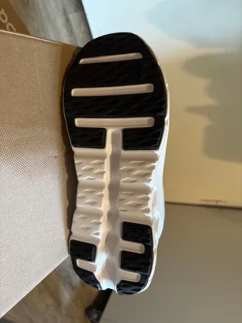 Used On Running Cloud bike — image 2 of 4