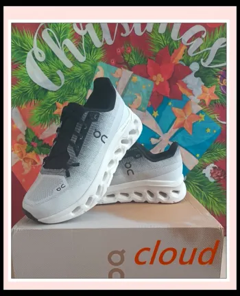 On Running Cloud bike d'occasion — image 2 sur 5