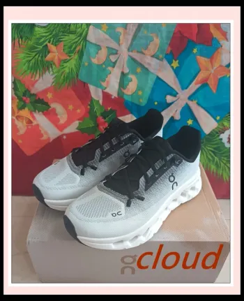 On Running Cloud bike d'occasion — image 3 sur 5
