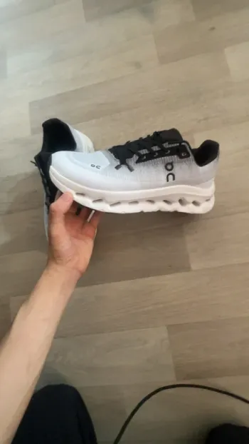 Gebrauchtes On Running shoes bike