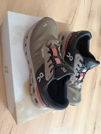 On Running Cloudrunner 2 Waterproof bike d'occasion — image 2 sur 5