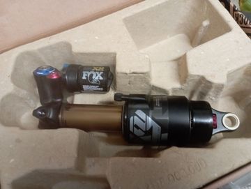 Used Fox float X2 factory extra volume 2025 bike — image 6 of 6