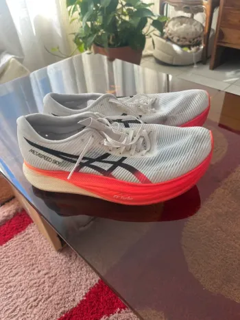 Asics Metaspeed Sky bike usato