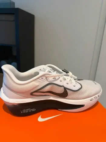Gebrauchtes Nike Zoom Fly 6 bike — Bild 2 von 10