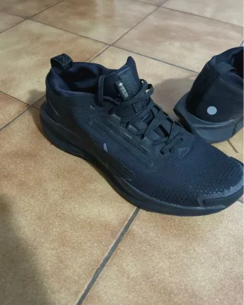 Nike Gore-Tex Running Shoes bike usato — immagine 2 di 5