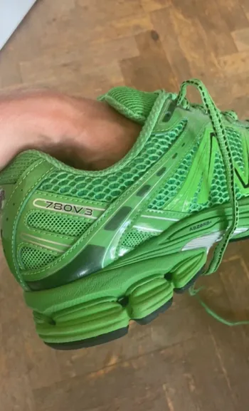 Gebrauchtes New Balance 780 v3 bike — Bild 3 von 5