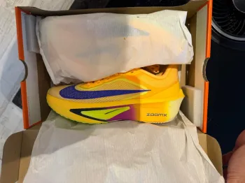 Used Nike Zoom Fly 6 bike — image 6 of 9