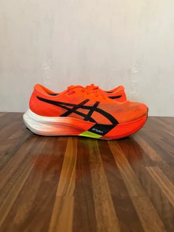 Gebrauchtes Asics MetaSpeed Edge bike