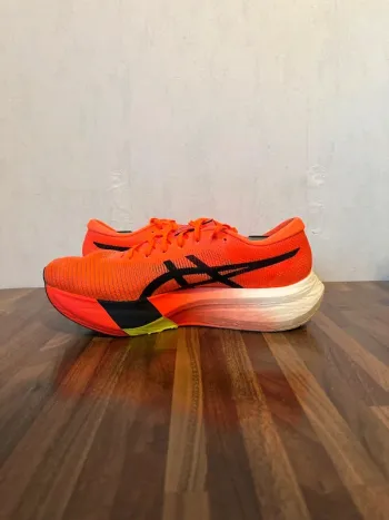 Used Asics MetaSpeed Edge bike — image 3 of 5