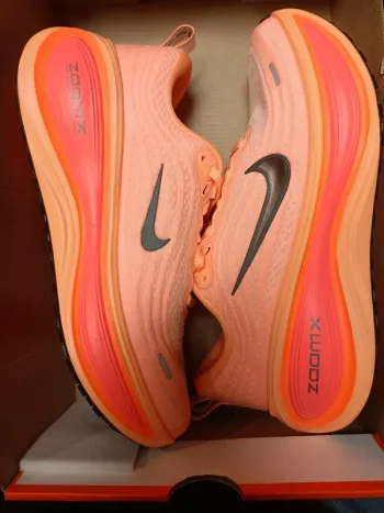 Nike Vomero Plus bike usato — immagine 4 di 6