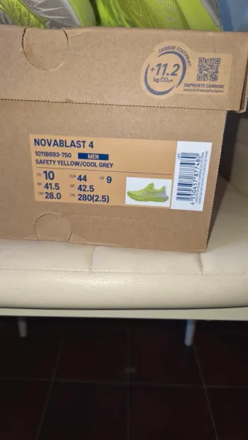 Gebrauchtes Asics Novablast 4 bike — Bild 7 von 7