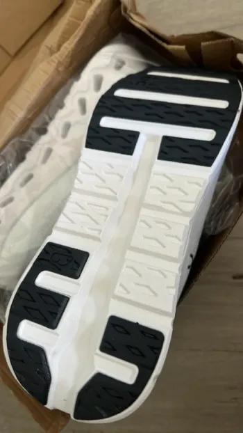 Used On Running Cloud bike — image 4 of 5