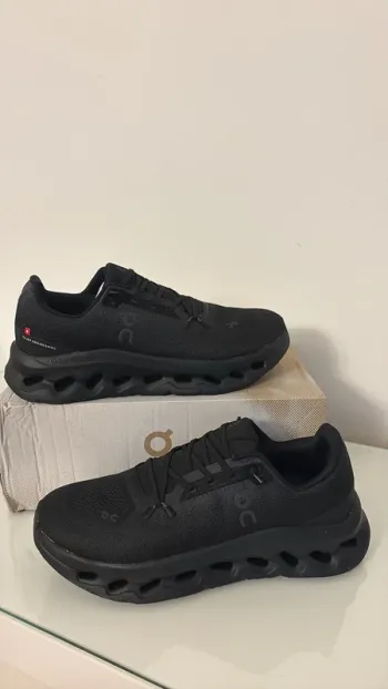 On Running Chaussure on noir bike d'occasion