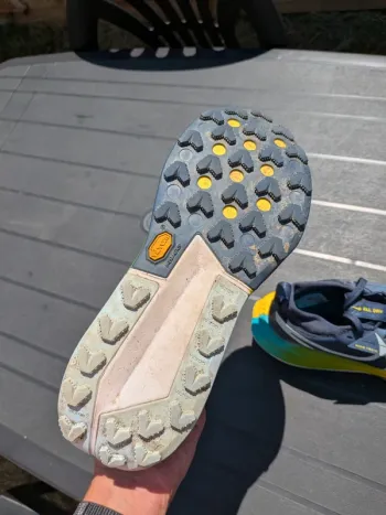 Używany Nike ZoomX Zegama Trail 2 bike — zdjęcie 4 z 5
