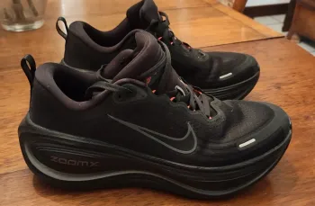 Nike Vomero plus bike usato