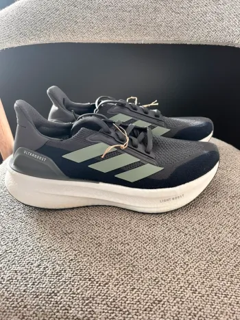 Gebrauchtes Adidas Ultraboost 5 bike