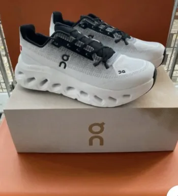 On Running On Cloud Running Shoes bike d'occasion