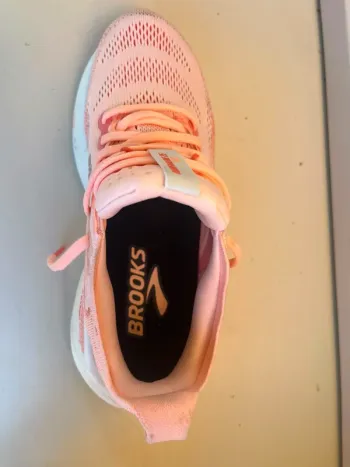 Used Brooks Running Shoes bike — image 2 of 5