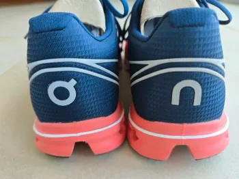 Gebrauchtes On Running Cloudflow bike — Bild 7 von 11