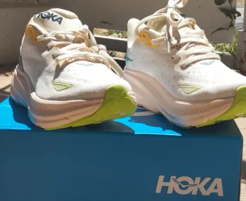 Brugt Hoka Running Shoes bike — billede 2 af 4