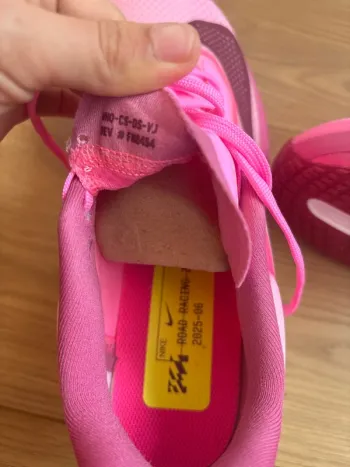 Used Nike Zoom Fly 6 bike — image 7 of 11
