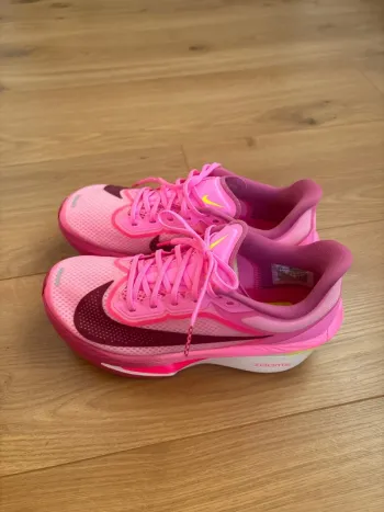 Used Nike Zoom Fly 6 bike — image 2 of 11