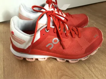 Gebrauchtes On Running Cloudsurfer 6 bike — Bild 6 von 6