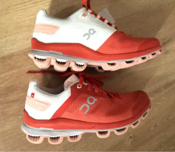 Gebrauchtes On Running Cloudsurfer 6 bike — Bild 2 von 6