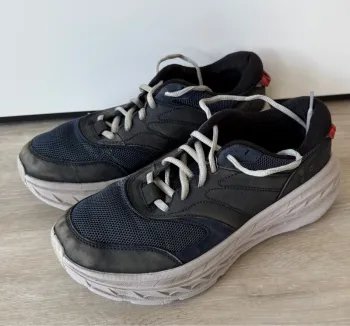 Brugt Hoka Bondi L bike