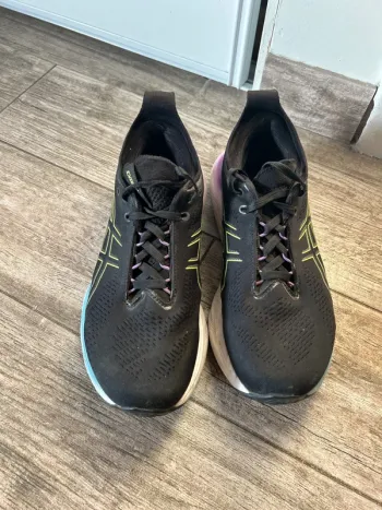 Used Asics Gel nimbus 25 bike — image 2 of 5