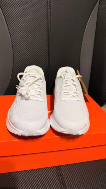 Używany Nike W Journey Run bike — zdjęcie 2 z 7