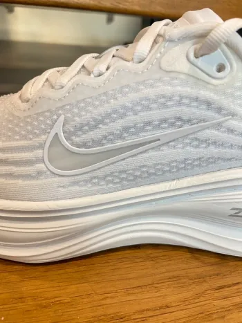 Używany Nike Vomero Plus bike — zdjęcie 4 z 9