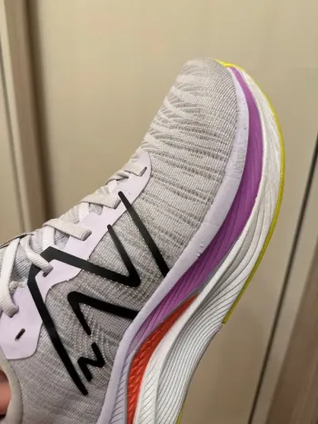 Gebrauchtes New Balance FuelCell Propel V4 bike — Bild 9 von 9
