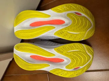Gebrauchtes New Balance FuelCell Propel V4 bike — Bild 7 von 9