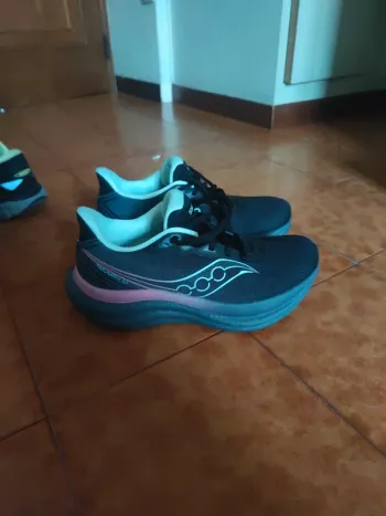 Używany Saucony Running Shoes 38, 5 bike — zdjęcie 3 z 5