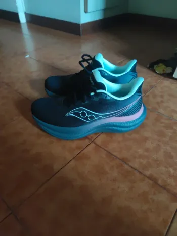 Używany Saucony Running Shoes 38, 5 bike