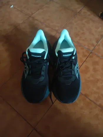 Używany Saucony Running Shoes 38, 5 bike — zdjęcie 2 z 5