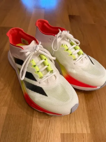 Używany Adidas Adizero Boston 12 bike
