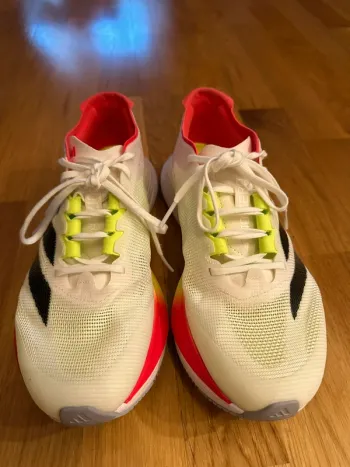 Używany Adidas Adizero Boston 12 bike — zdjęcie 2 z 8